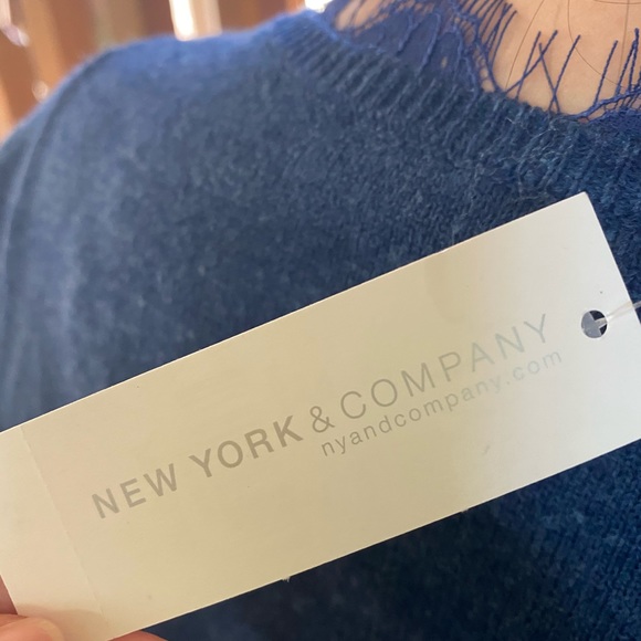 NWT Medium New York & Company Sweater - Picture 5 of 7